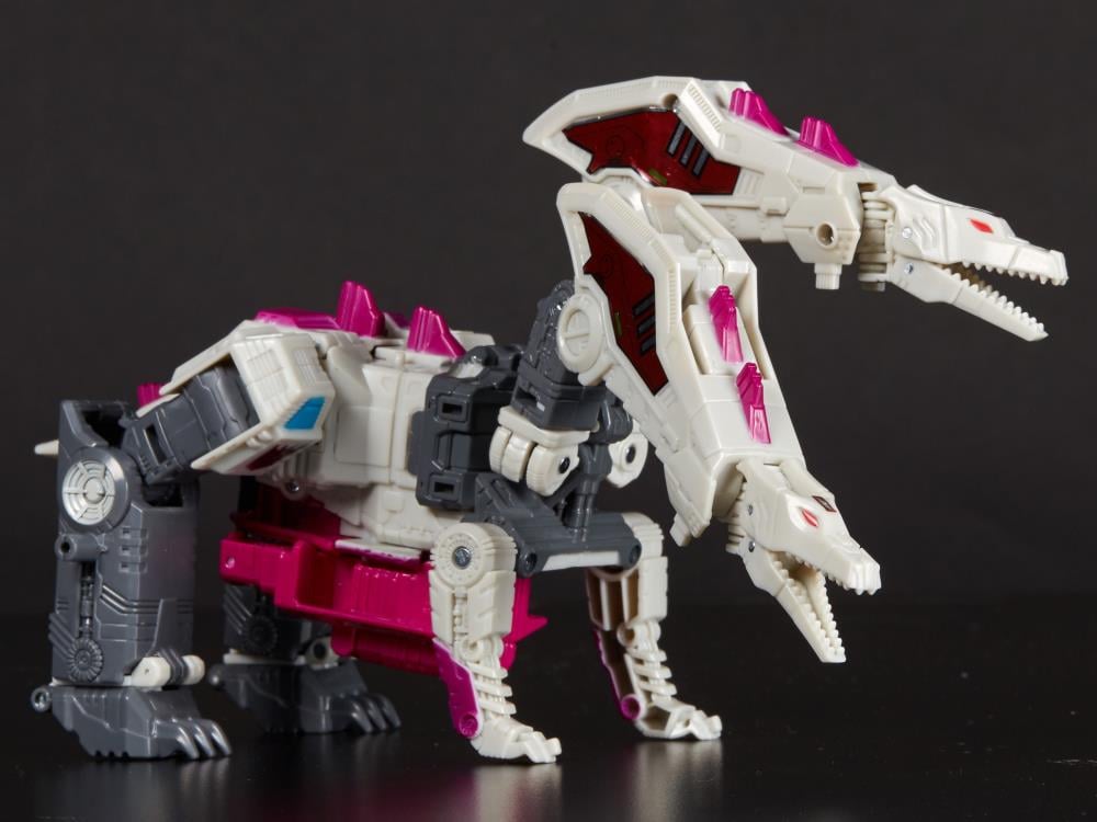 Transformers Power of the Primes Voyager Wave 2 Set of 2 Figures Gallery Image 10
