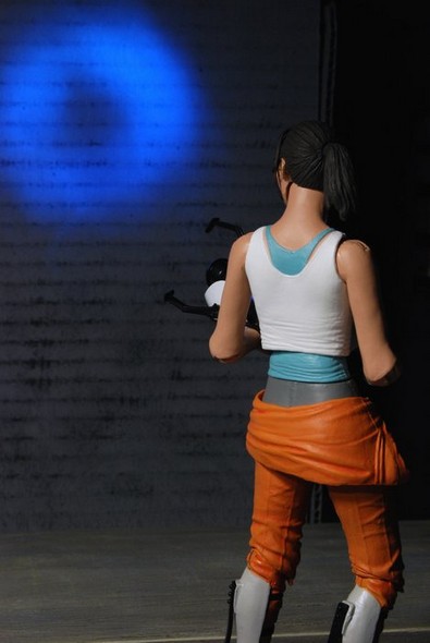 Portal 2 Chell Figure Gallery Image 6