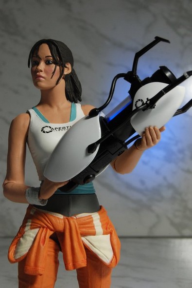 Portal 2 Chell Figure Gallery Image 8