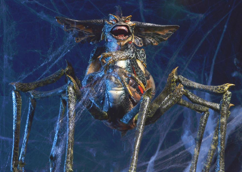 Gremlins 2: The New Batch Spider Gremlin Deluxe Figure Gallery Image 3