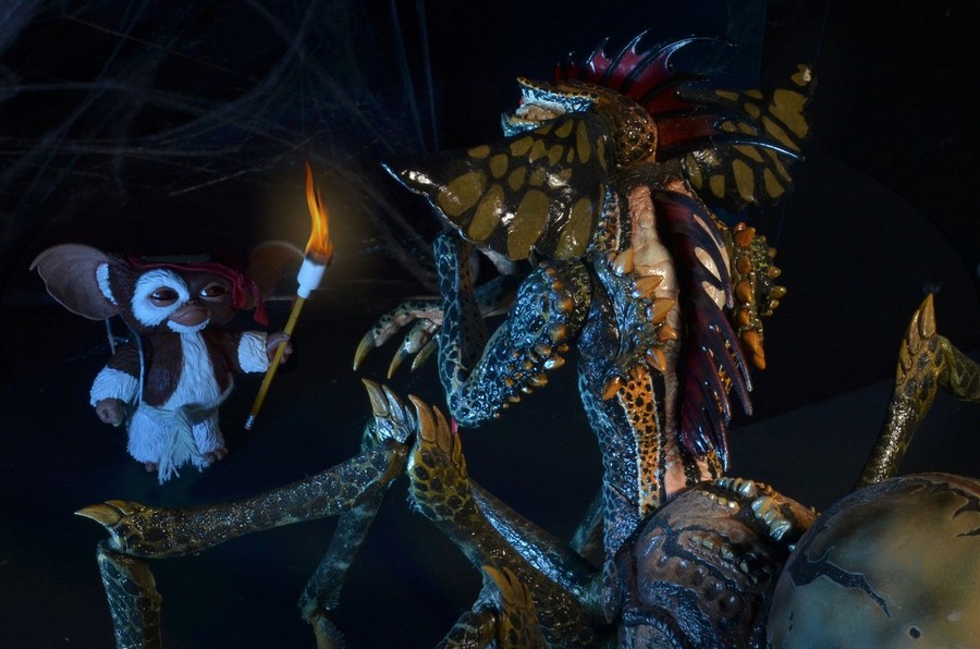 Gremlins 2: The New Batch Spider Gremlin Deluxe Figure Gallery Image 12
