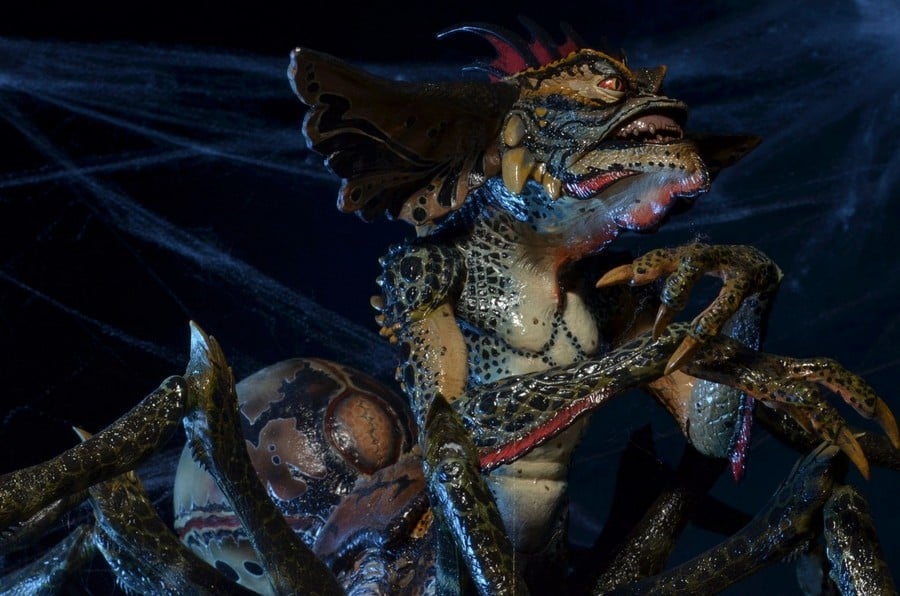 Gremlins 2: The New Batch Spider Gremlin Deluxe Figure Gallery Image 10