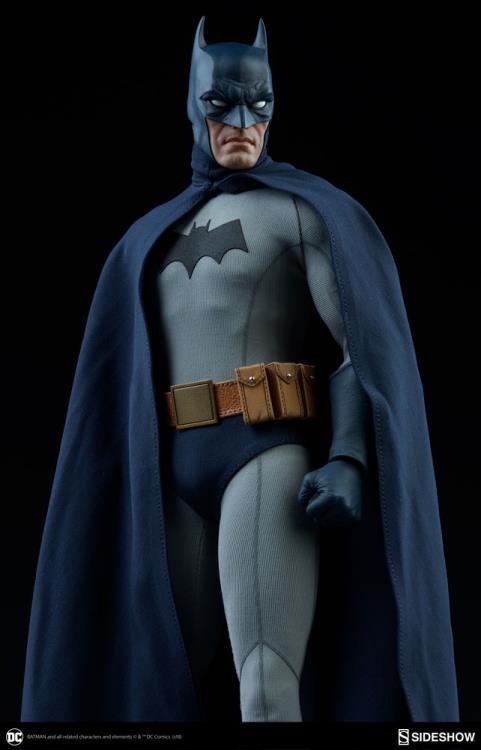DC Comics Batman 1/6 Scale Figure (2nd Edition) Gallery Image 7