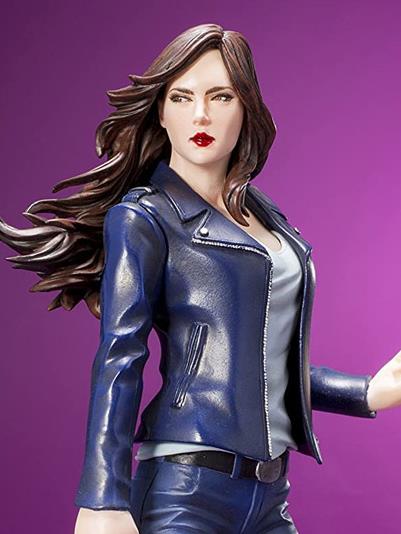 Marvel The Defenders ArtFX+ Jessica Jones Statue Gallery Image 2