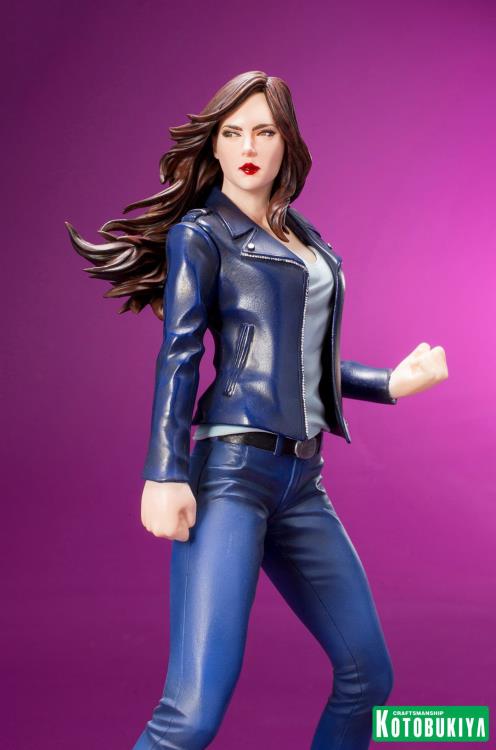 Marvel The Defenders ArtFX+ Jessica Jones Statue Gallery Image 8