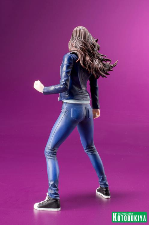 Marvel The Defenders ArtFX+ Jessica Jones Statue Gallery Image 5