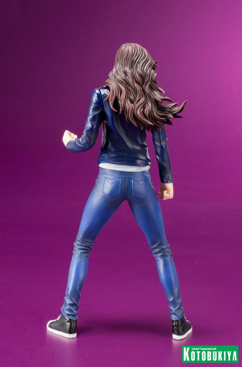 Marvel The Defenders ArtFX+ Jessica Jones Statue Gallery Image 3