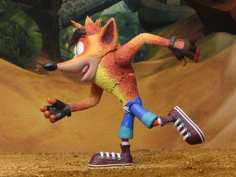 Crash Bandicoot Action Figure Gallery Image 10