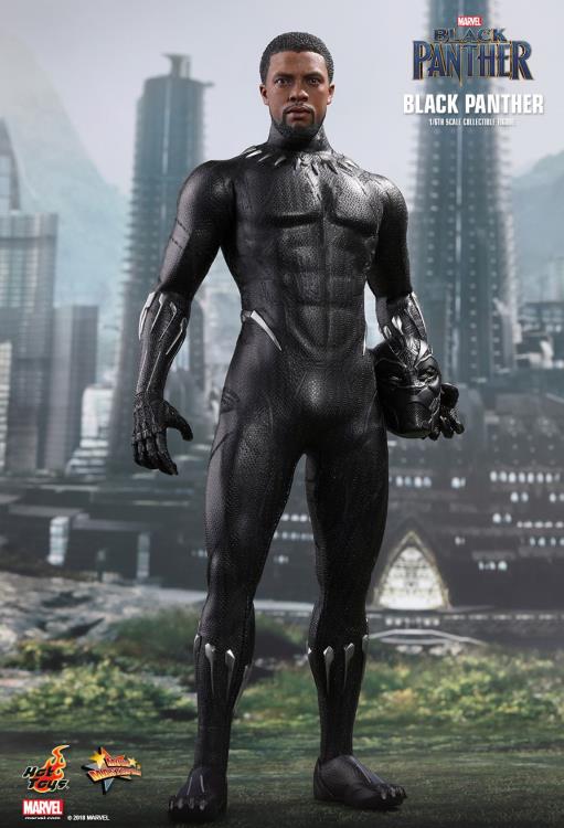 Black Panther MMS470 Black Panther 1/6th Scale Collectible Figure Gallery Image 3