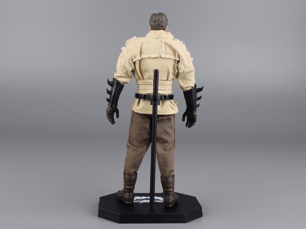 Batman Begins Bruce Wayne & Henri Ducard 1/12 Scale Exclusive Two-Pack Gallery Image 6