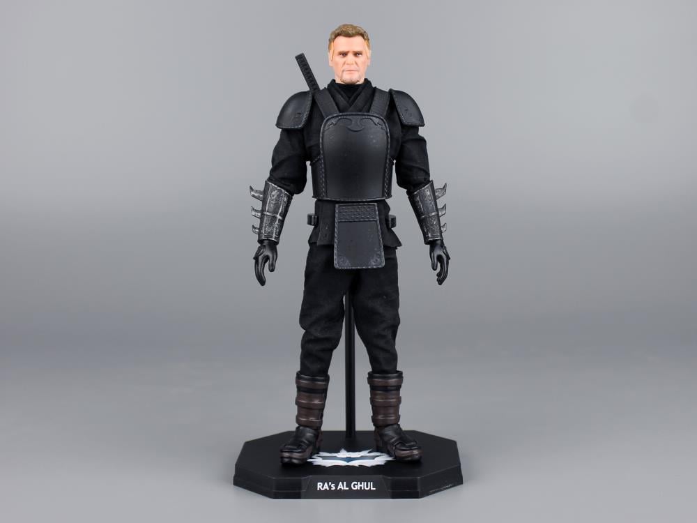 Batman Begins Bruce Wayne & Henri Ducard 1/12 Scale Exclusive Two-Pack Gallery Image 9