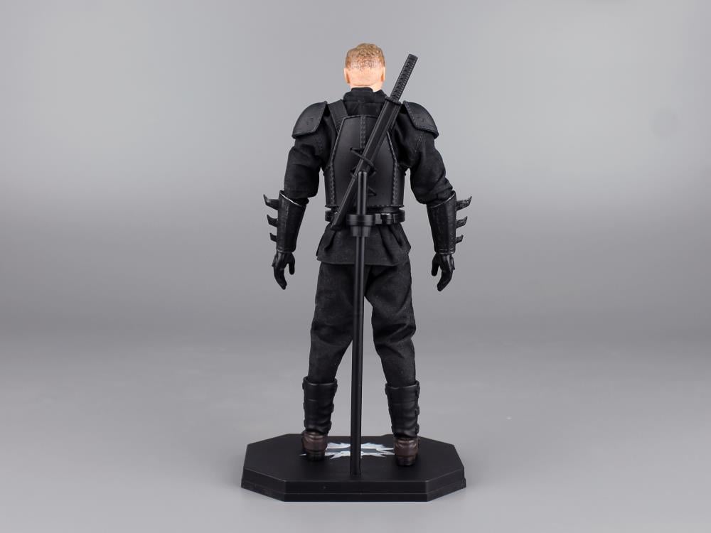 Batman Begins Bruce Wayne & Henri Ducard 1/12 Scale Exclusive Two-Pack Gallery Image 12