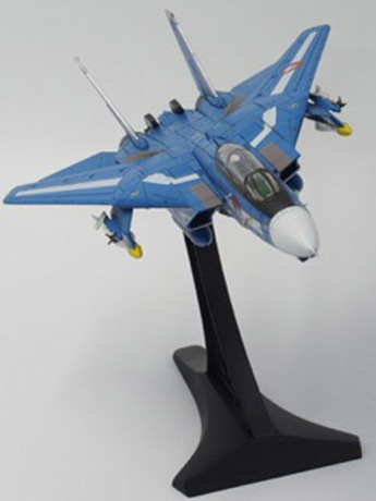 Robotech F-14 U.N. Spacy Max Type 1/72 Scale Collectible Model Gallery Image 2