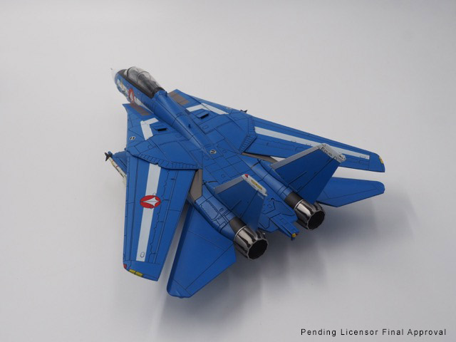 Robotech F-14 U.N. Spacy Max Type 1/72 Scale Collectible Model Gallery Image 6
