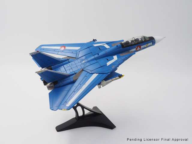 Robotech F-14 U.N. Spacy Max Type 1/72 Scale Collectible Model Gallery Image 5