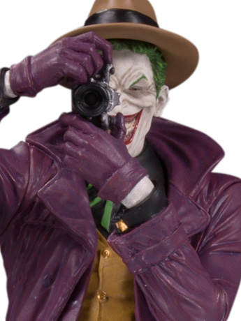 DC Designer Series Joker Mini Statue (Brian Bolland) Gallery Image 2