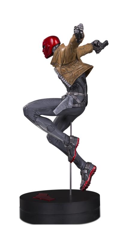 DC Designer Series Red Hood Statue (Kenneth Rocafort) Gallery Image 4
