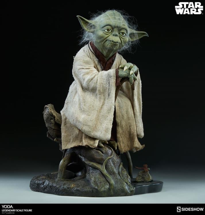 Star Wars Legendary Scale Yoda (Empire Strikes Back) Figure Gallery Image 8