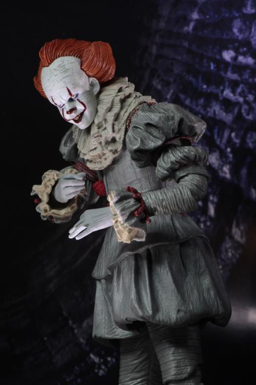 IT (2017) Ultimate Pennywise Figure Gallery Image 8
