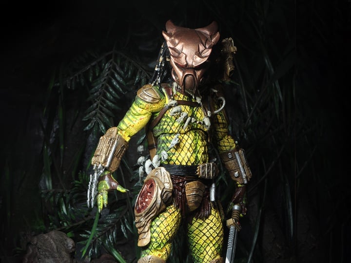 Predator Ultimate Elder Predator (The Golden Angel) Figure