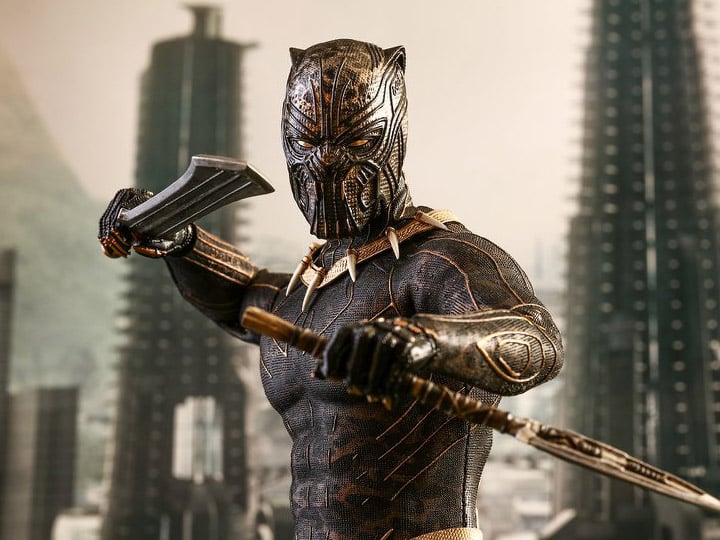 Black Panther MMS471 Erik Killmonger 1/6th Scale Collectible Figure Gallery Image 1