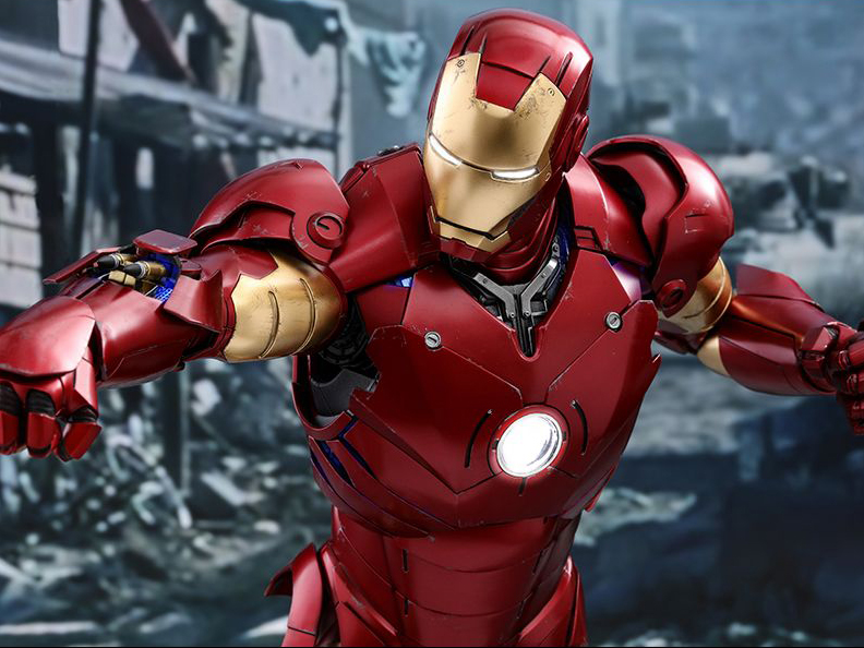 Iron Man QS012 Mark III (Deluxe) 1/4th Scale Collectible Figure Gallery Image 12