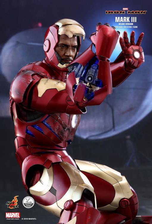 Iron Man QS012 Mark III (Deluxe) 1/4th Scale Collectible Figure Gallery Image 9