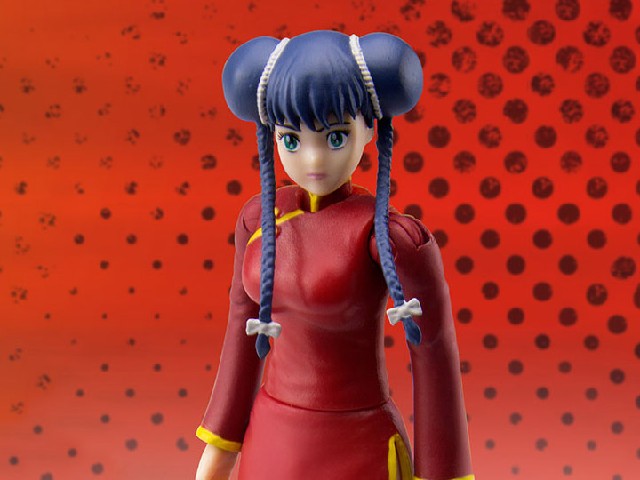Robotech Lynn Minmei Poseable Action Figure Gallery Image 1