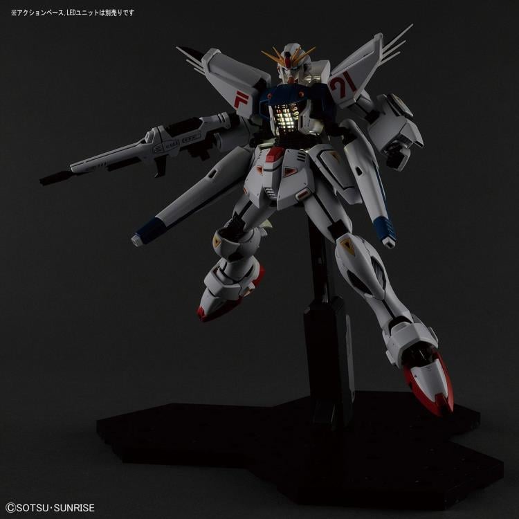 Mobile Suit Gundam F91 MG F91 Gundam F91 (Ver 2.0) 1/100 Scale Model Kit Gallery Image 9