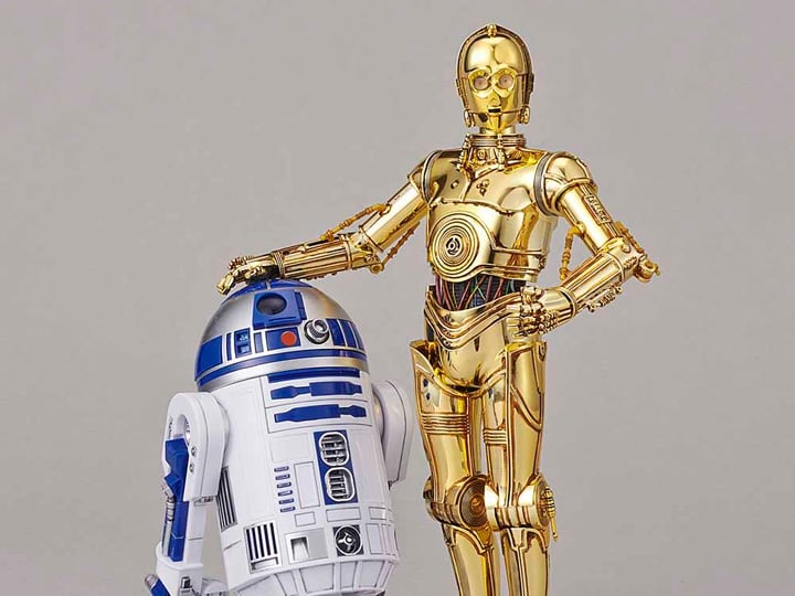 Bandai C-3PO and R2-D2 1/12 Scale Model Kit | BigBadToyStore