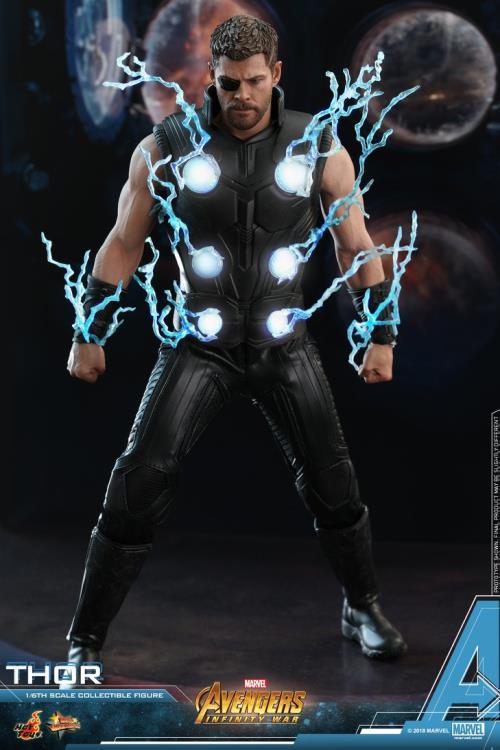 Avengers: Infinity War MMS474 Thor 1/6 Scale Collectible Figure Gallery Image 5