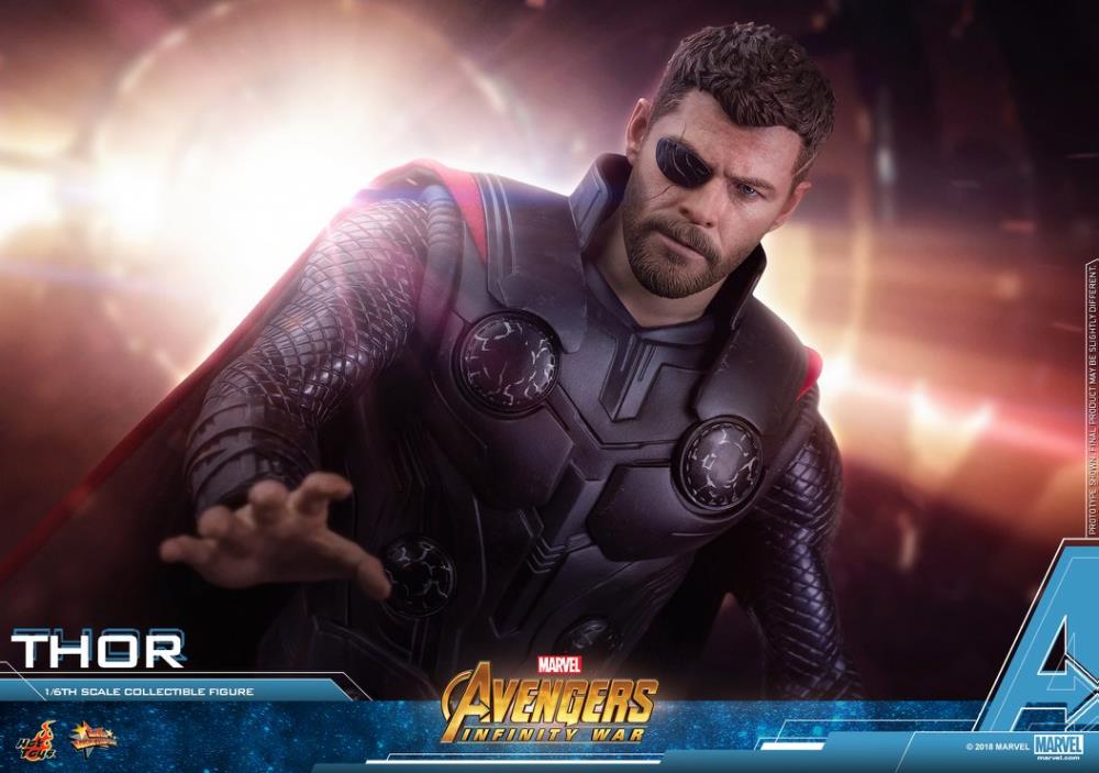 Avengers: Infinity War MMS474 Thor 1/6 Scale Collectible Figure Gallery Image 13