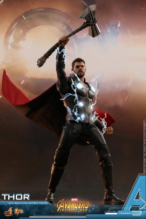 Avengers: Infinity War MMS474 Thor 1/6 Scale Collectible Figure Gallery Image 6