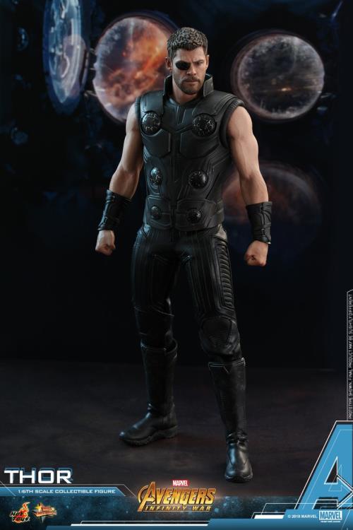 Avengers: Infinity War MMS474 Thor 1/6 Scale Collectible Figure Gallery Image 7