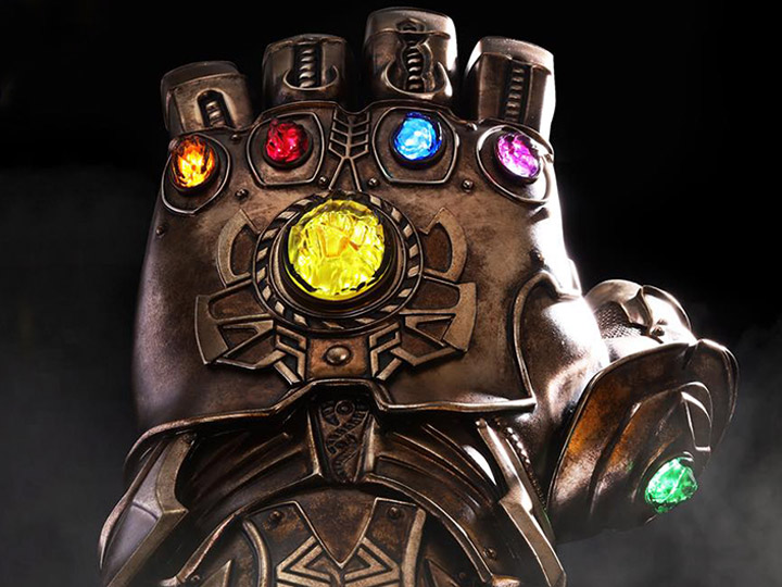 Avengers: Infinity War LMS006 Infinity Gauntlet Life-Size Collectible Gallery Image 1