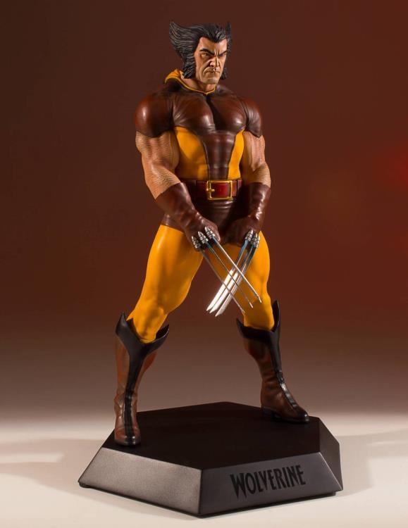Marvel Collector's Gallery Wolverine (1980) Statue Gallery Image 10