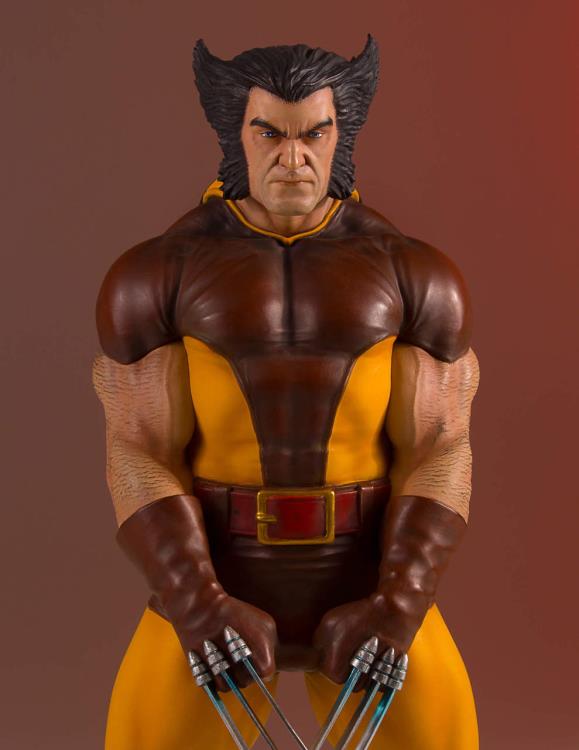 Marvel Collector's Gallery Wolverine (1980) Statue Gallery Image 12