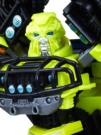 Transformers Studio Series 04 Deluxe Ratchet Gallery Image 2