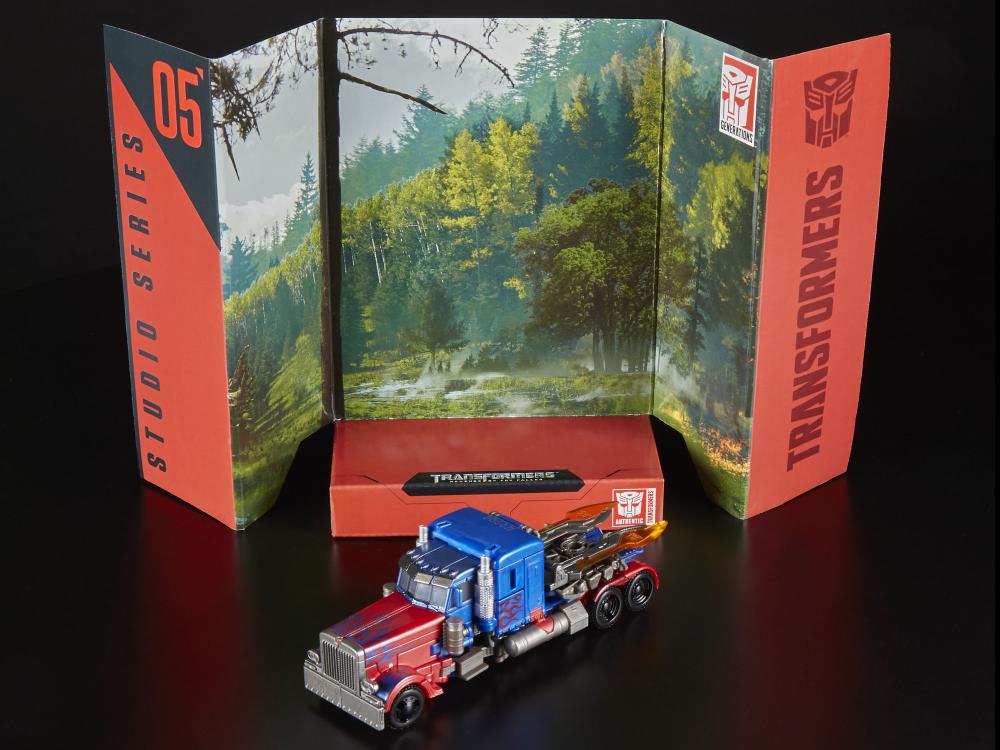 Transformers Studio Series 05 Voyager Optimus Prime Gallery Image 7