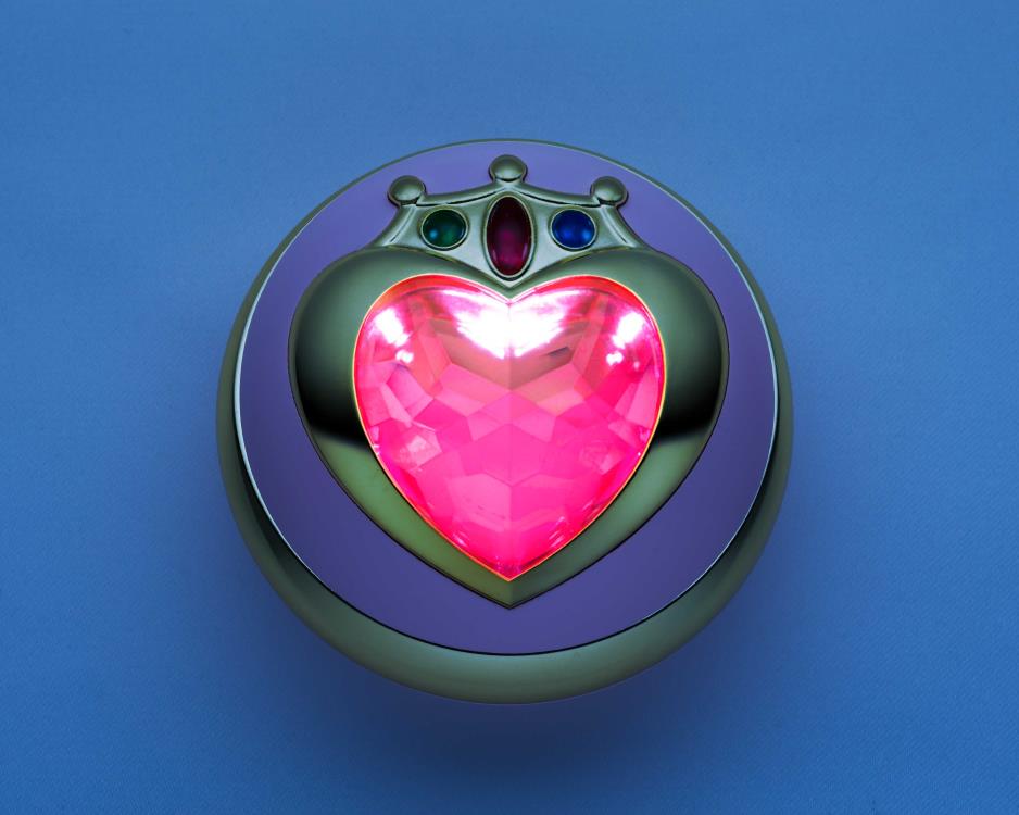 Sailor Moon Proplica Sailor Chibi Moon Prism Heart Compact Gallery Image 4