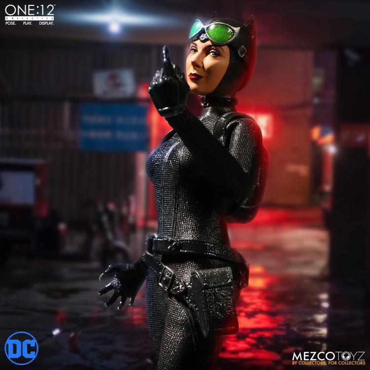 DC Comics One:12 Collective Catwoman Gallery Image 11