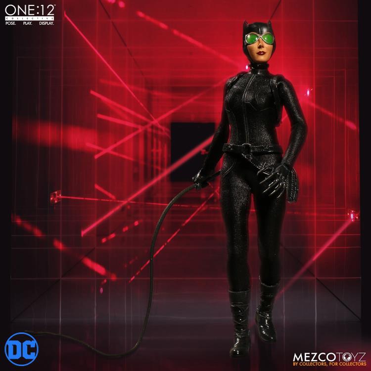 DC Comics One:12 Collective Catwoman Gallery Image 4