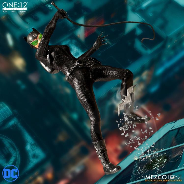 DC Comics One:12 Collective Catwoman Gallery Image 3