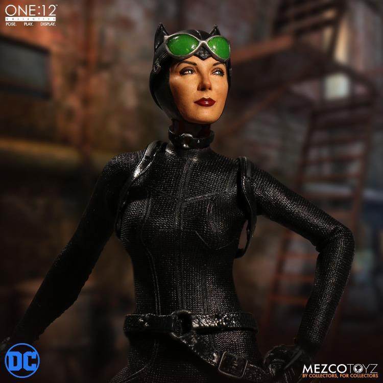 DC Comics One:12 Collective Catwoman Gallery Image 10