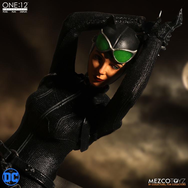 DC Comics One:12 Collective Catwoman Gallery Image 12