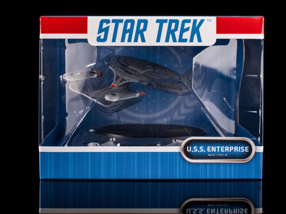 Star Trek: The Next Generation Mini Master U.S.S. Enterprise NCC-1701-D Replica Gallery Image 11