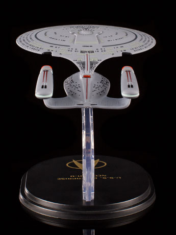 Star Trek: The Next Generation Mini Master U.S.S. Enterprise NCC-1701-D Replica Gallery Image 2