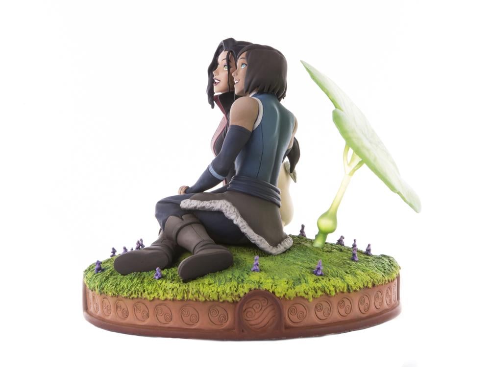 The Legend of Korra Korra & Asami in the Spirit World Statue Gallery Image 5