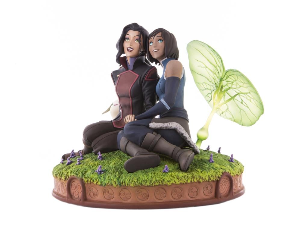 The Legend of Korra Korra & Asami in the Spirit World Statue Gallery Image 4