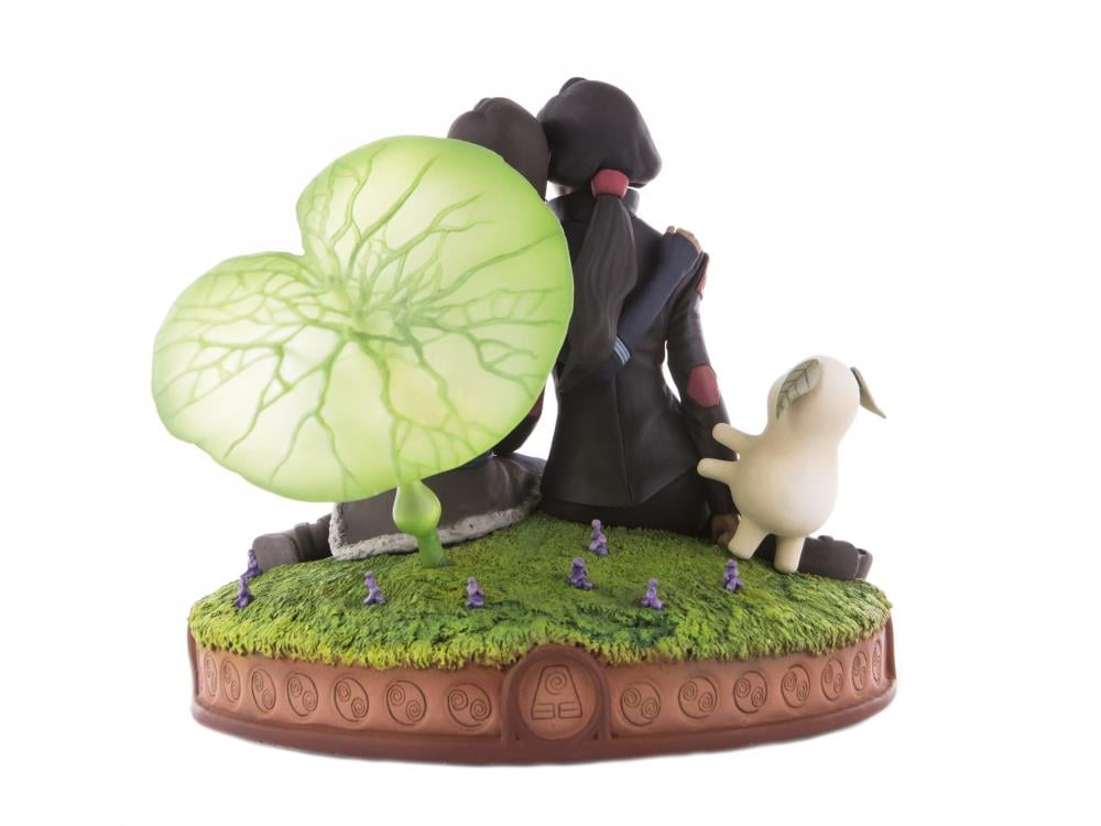 The Legend of Korra Korra & Asami in the Spirit World Statue Gallery Image 7
